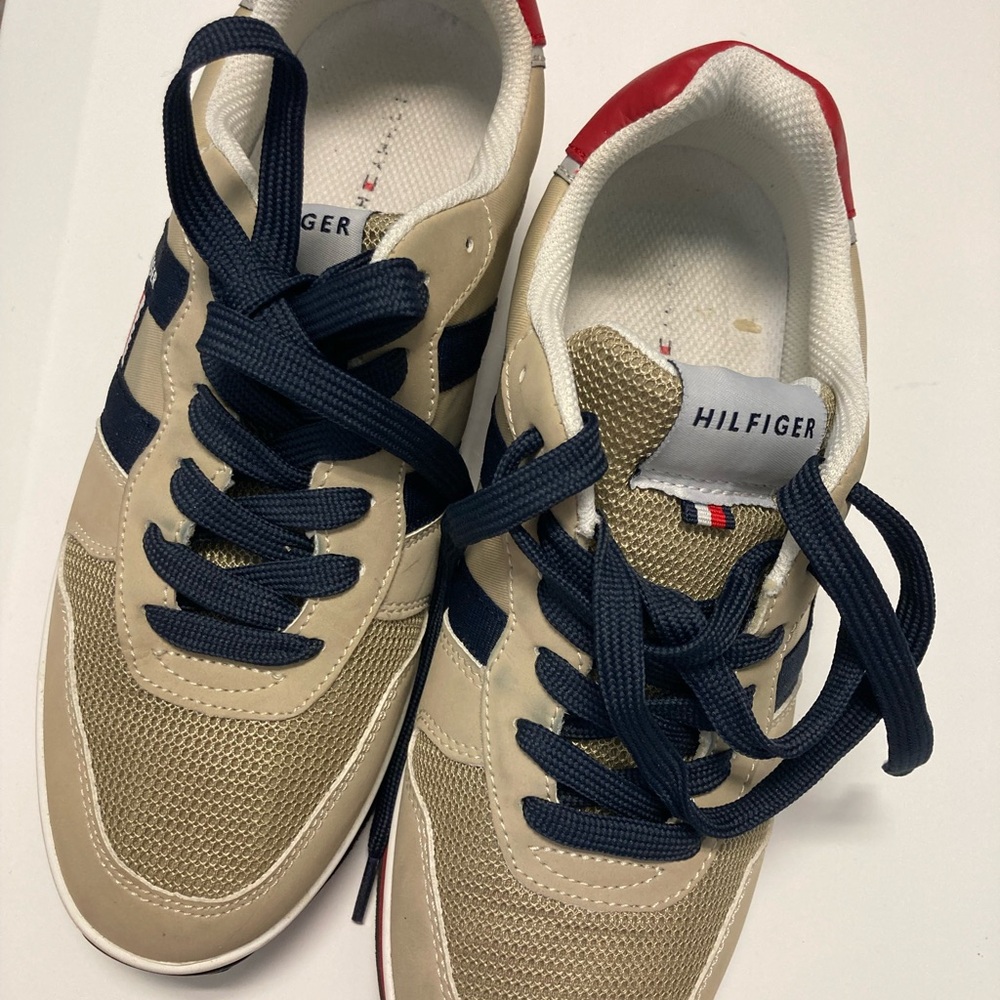 Tommy Hilfiger Men's Tan and Navy Sneakers